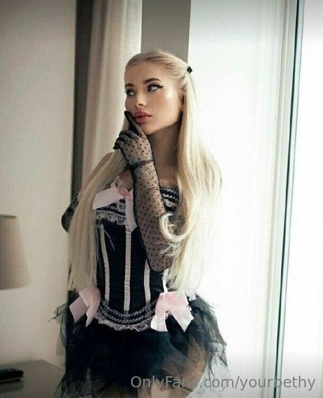 yourbethy free pornstar img