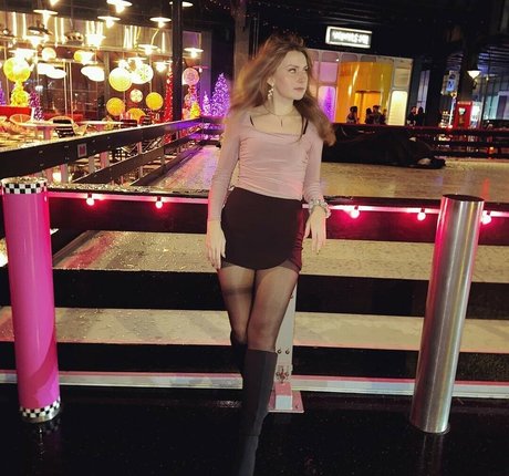 Vkunia art actress pic