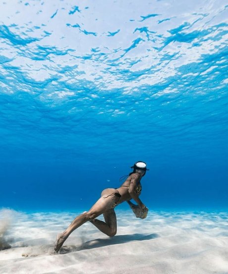 Lorena Castell pornstar adult picture