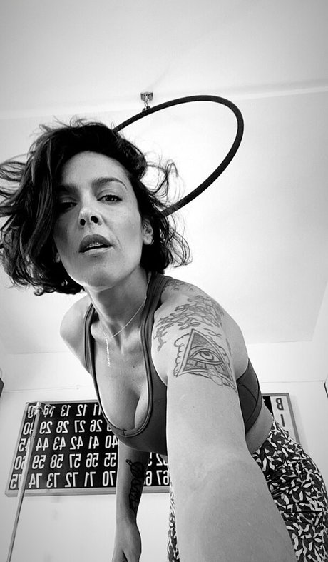 Lorena Castell model erotic pictures