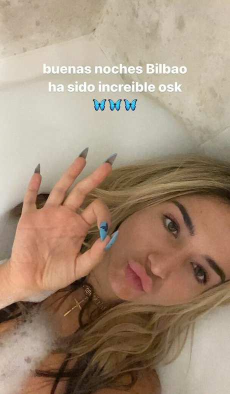 Lola Indigo model nude gallery