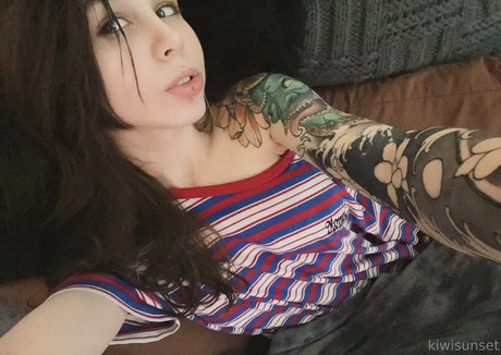 kiwisunsetvip art star img