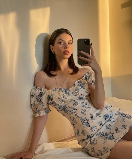 melisayamac star hot photo