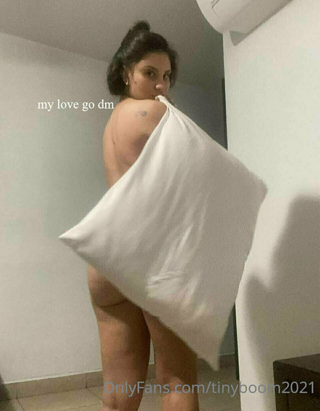 tinyboom2021 exclusive model pics