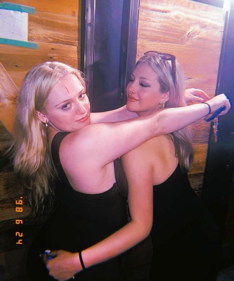 Anabel Kloe Lamarche star hot photo