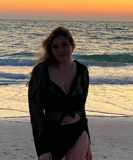 Anabel Kloe Lamarche star sex image