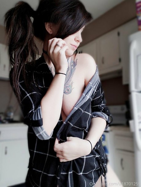 naughty salamander hot star images