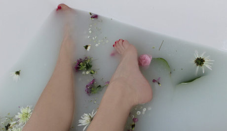 Monica Burns star adult pics