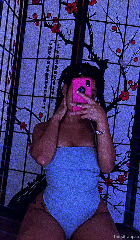 thrsttrapr high quality actress picture