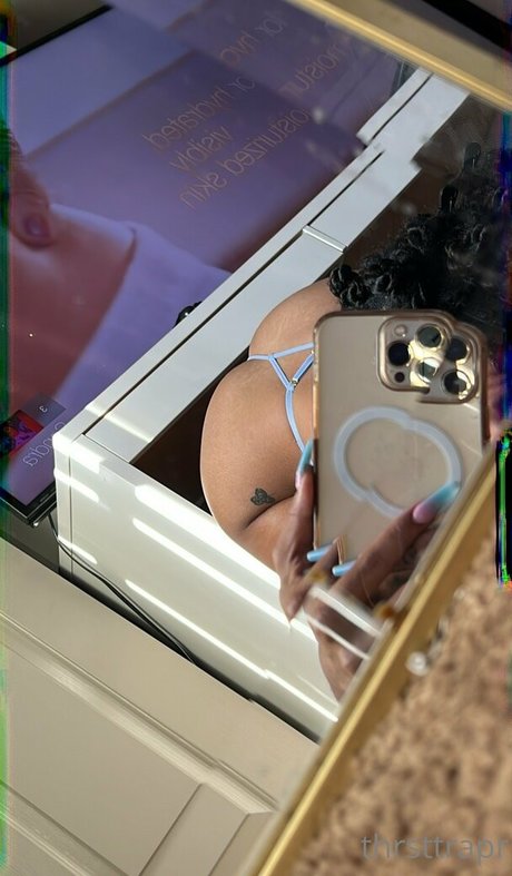 thrsttrapr porn actress image