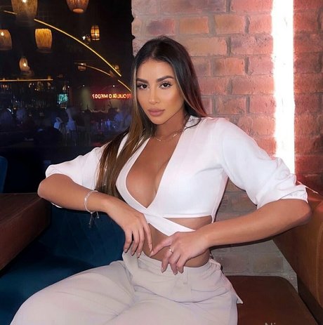 niacruzxo pornstar adult pic