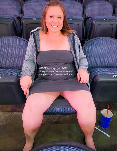 freexxxcourtneylynn xxx model gallery