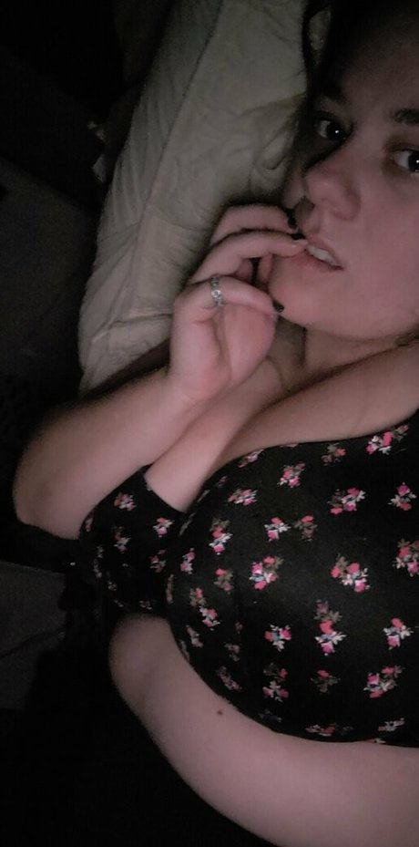 ameliab13 erotic model image