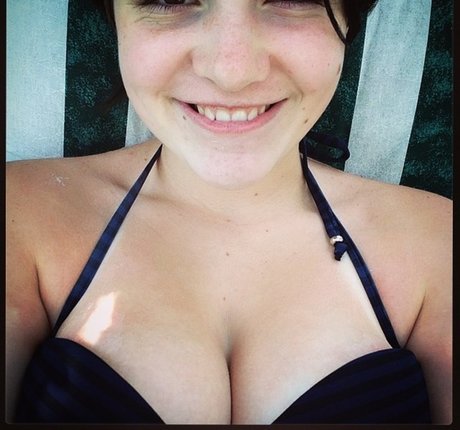 Sarah Z pornstar sex pics