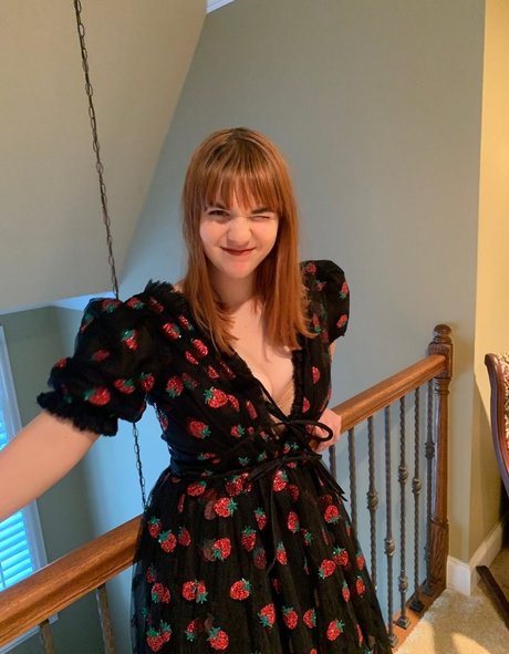 Sarah Z erotic actress images