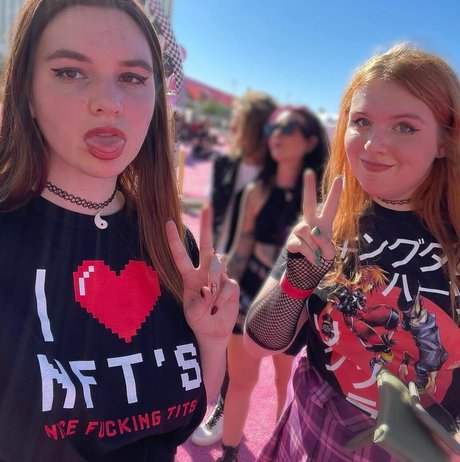 Sarah Z best star pics