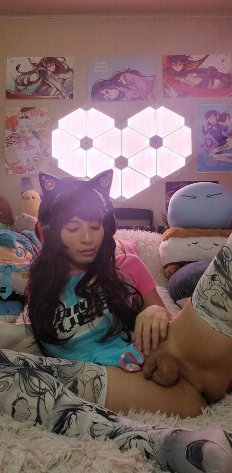 raynearts exclusive actress archive