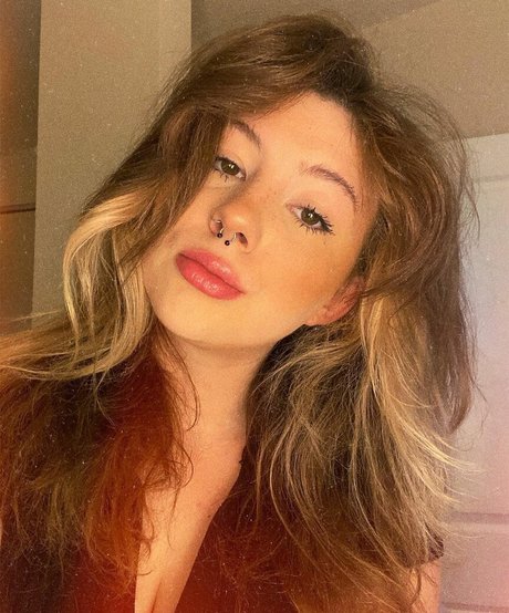 Kendi Ken ASMR perfect star picture