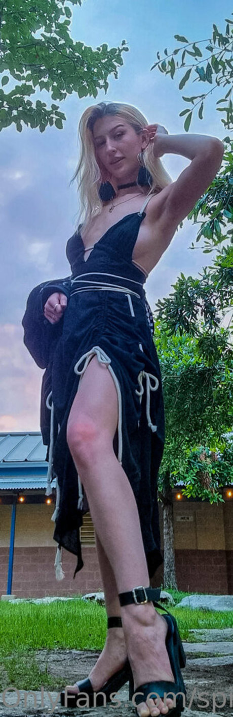 InnocentElixir nice pornstar img