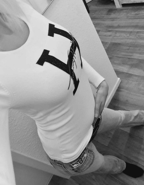 mariell 69x pornstar best archive