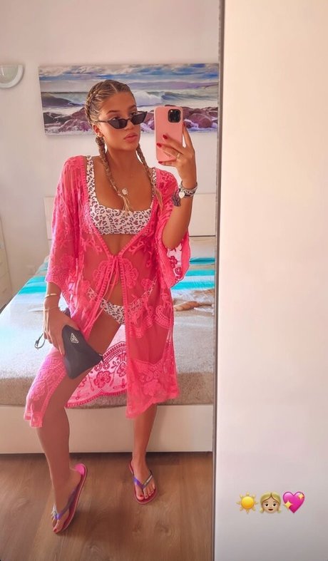 Alice De Bortoli art star pic