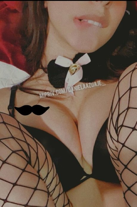 Daniela Azuaje pretty model image