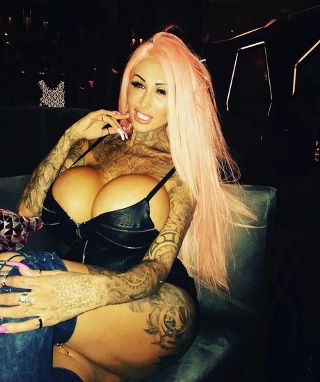 Kacey Diamonds nude model image