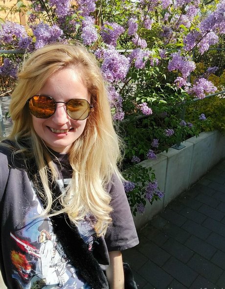 sailerwolfgirl art model galleries