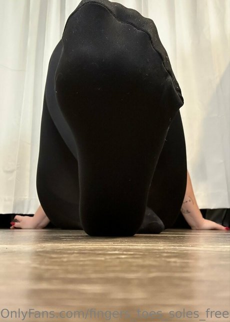 fingers toes soles free pornstar art pics