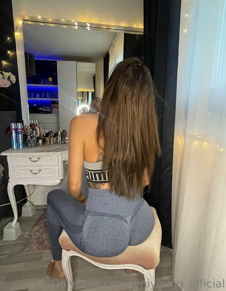 leniyoung official xxx actress gallery