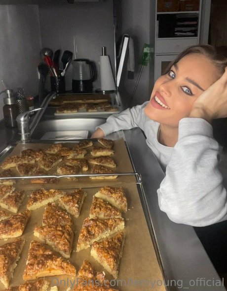 leniyoung official naked model img