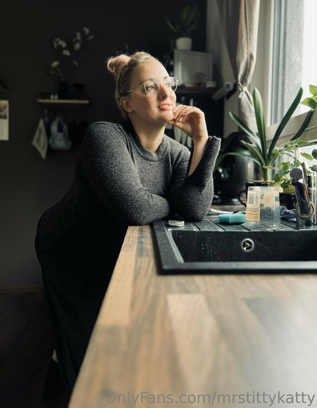 mrstittykatty porn star pictures