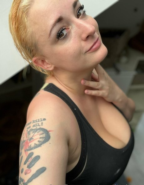 fingering squirt onlyfans beautiful nude img