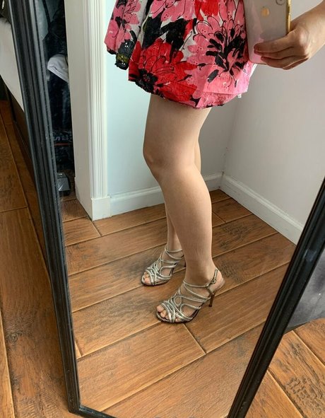 coy koi actress pics