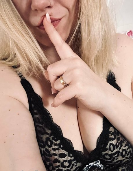 vanessa obsequious high quality pornstar picture