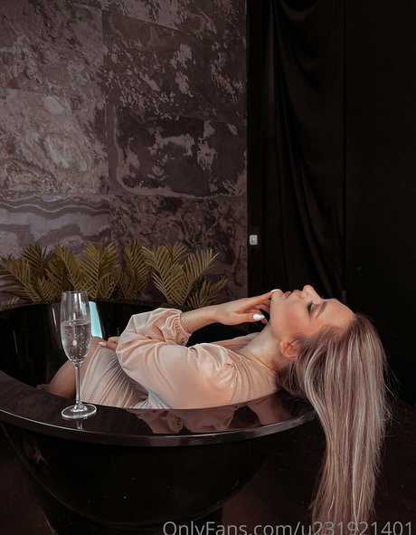 cassie flower xxx model archive