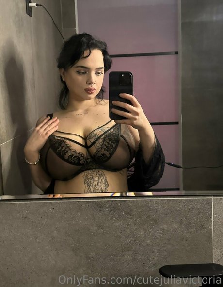 cutejuliavictoria free model pictures