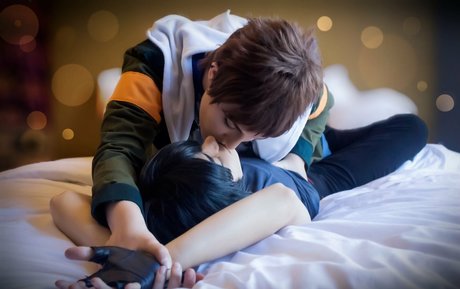 Maxalah naked actress pictures