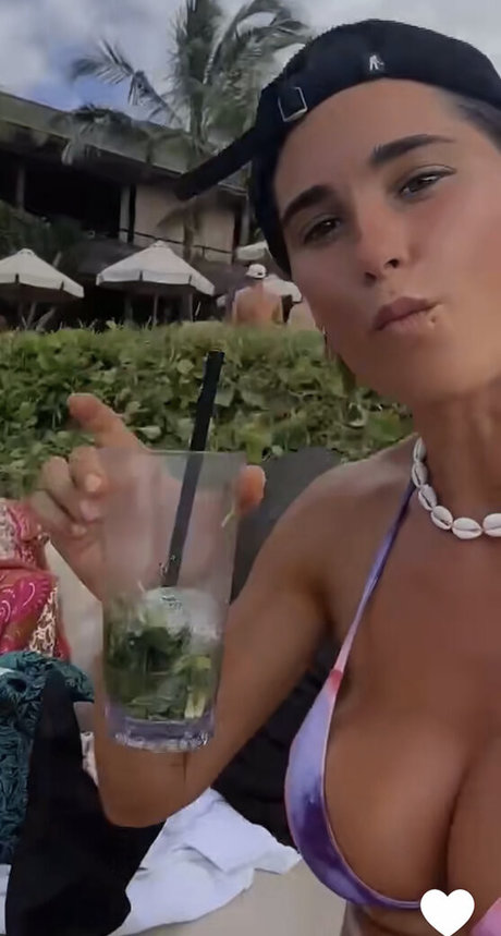 Laura Petard star hd pic