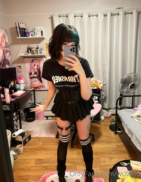wuvkyu top pornstar image