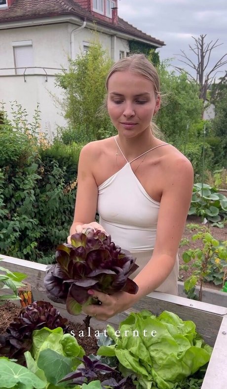 Patrizia Palme pretty actress pic