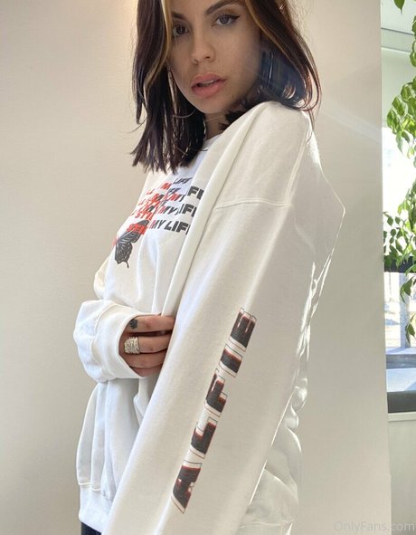 itsmorganalexis hot actress gallery