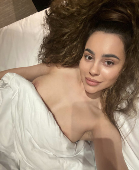 Karyna Kardelian best star picture