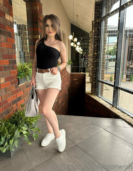 alisonwish high quality star pictures