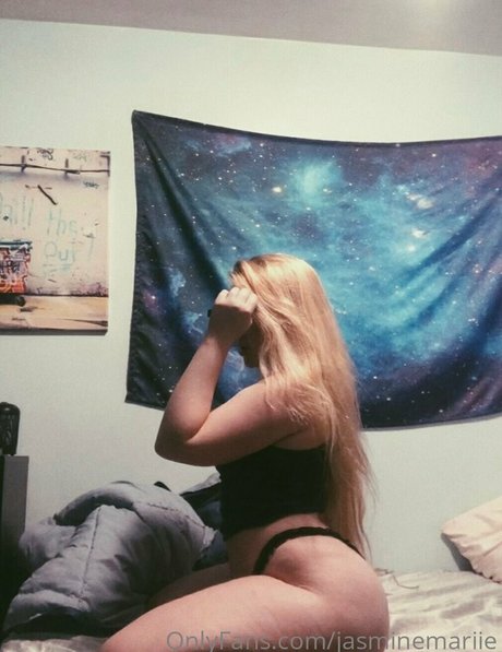 jasminemariie art model photo