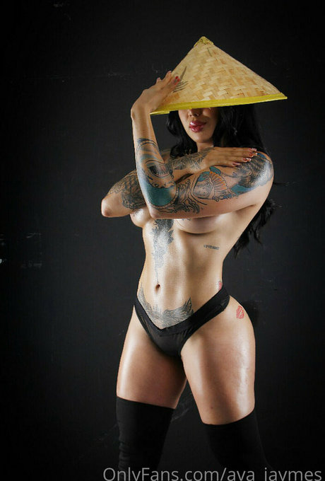 avajaymesfree star naked image