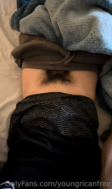 youngricanfree model naked image