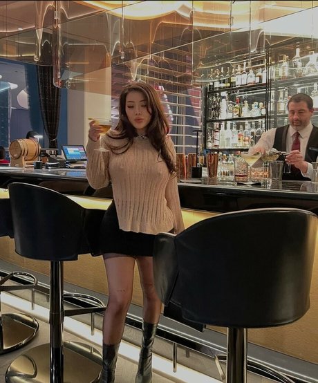 Heidikinnns nudes actress galleries