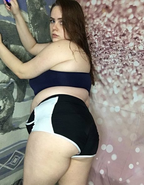 oliviabluntfree top actress photos