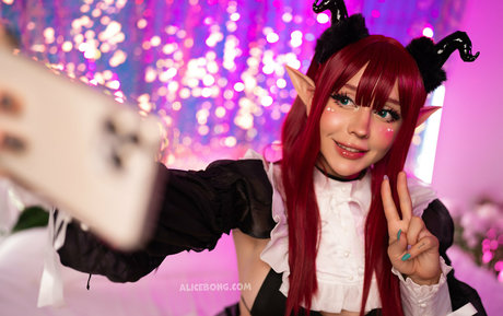 Hheadshhot art actress pic